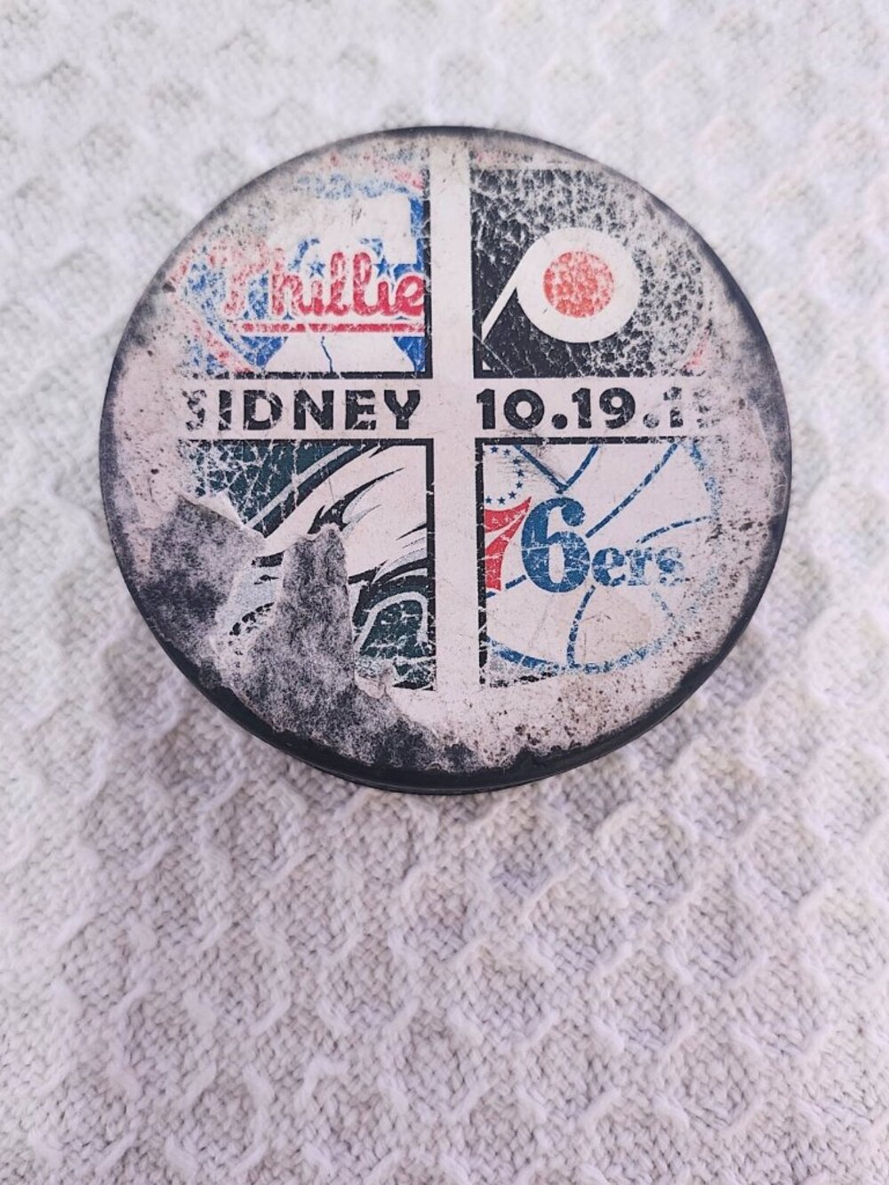 Official Rubena Brand Hockey Puck - Philadelphia Sports Teams - Sidney 10.19.19 - Picture 4 of 7